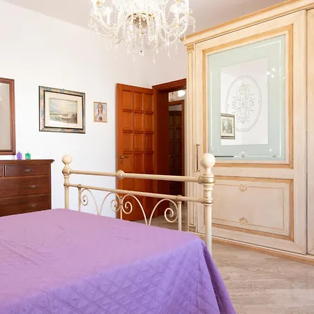 Holiday home Casa Lucido Di Fronte La Tonnara *