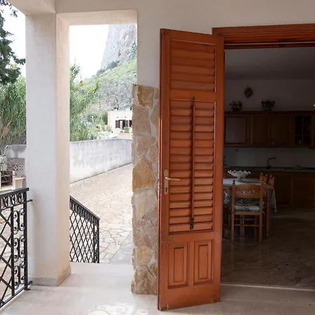 Holiday home Casa Lucido Di Fronte La Tonnara